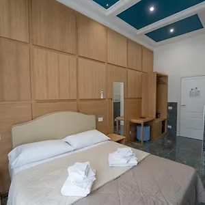  Affittacamere P.c. Boutique H. Castel Nuovo, By Clapa Group Dislocated Hospitality