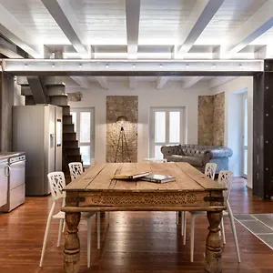 https://cagliari-marina-harbour-guest-house-lounge.in-sardinia.net